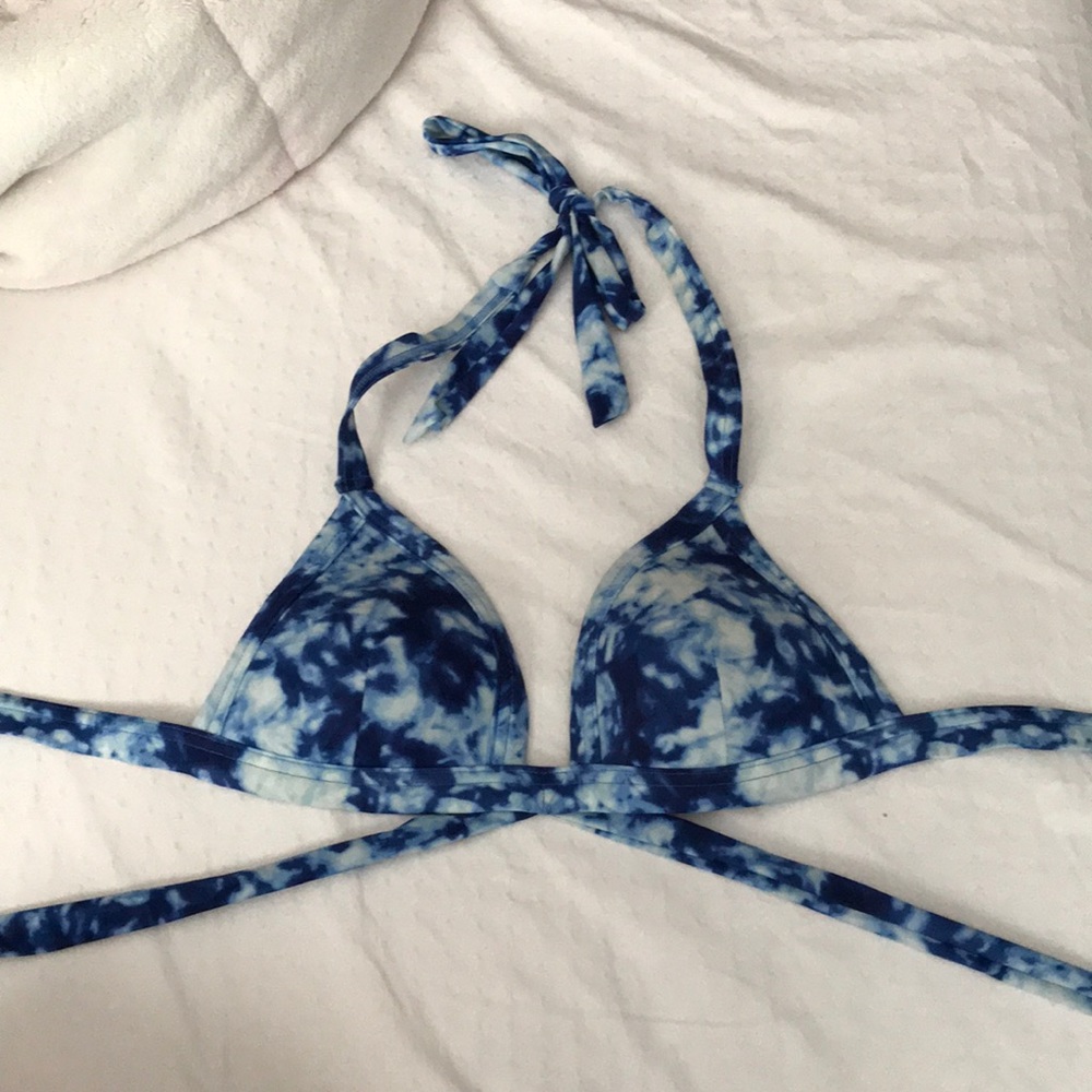 Victoria’s Secret PINK Tie Dye Bikini Top